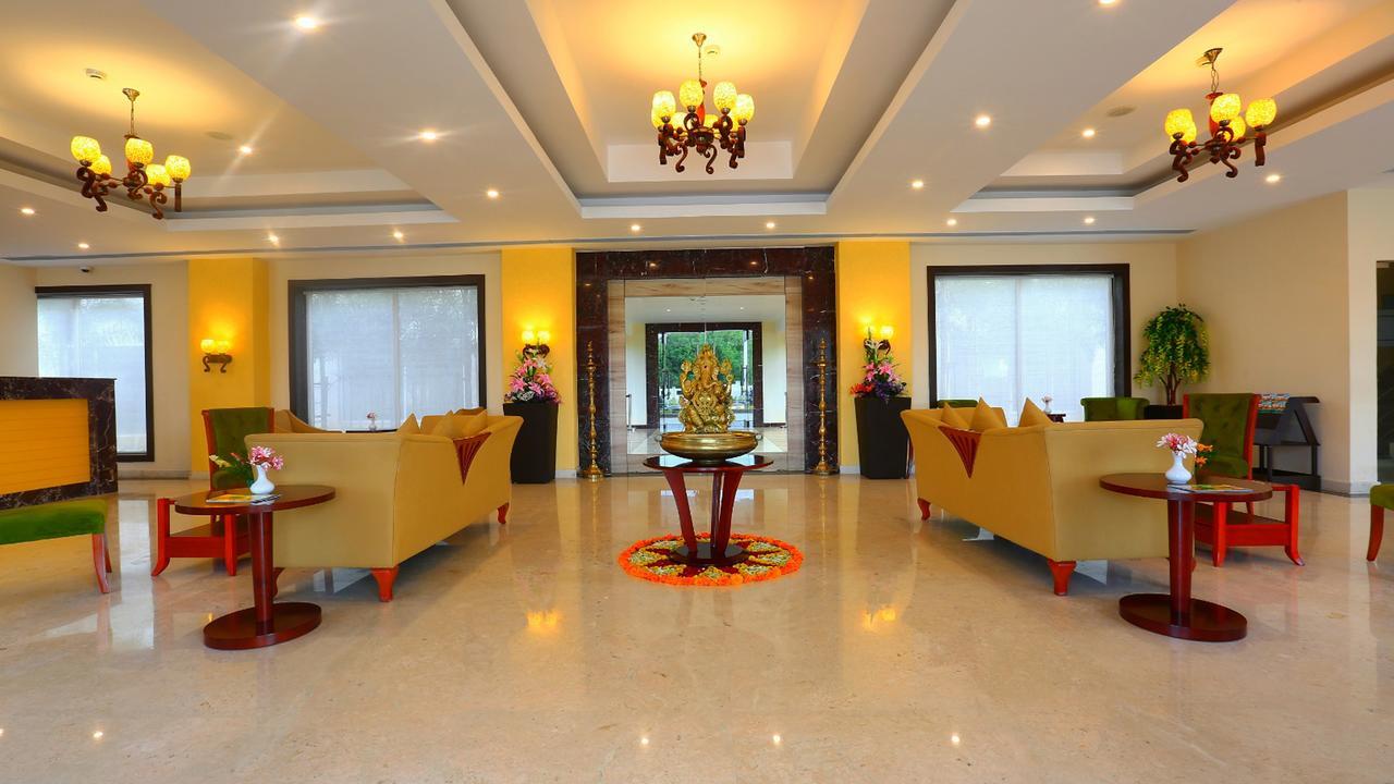 Grand Serenaa Hotel & Resorts, Ауровил Екстериор снимка