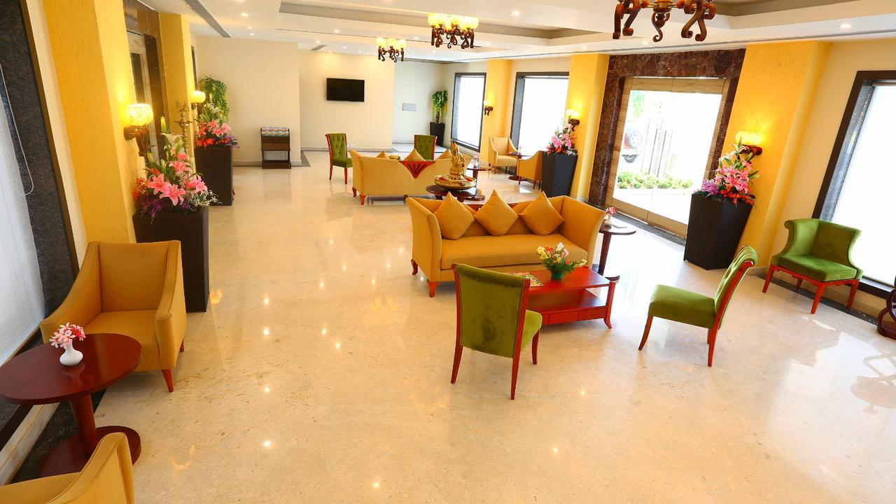 Grand Serenaa Hotel & Resorts, Ауровил Екстериор снимка