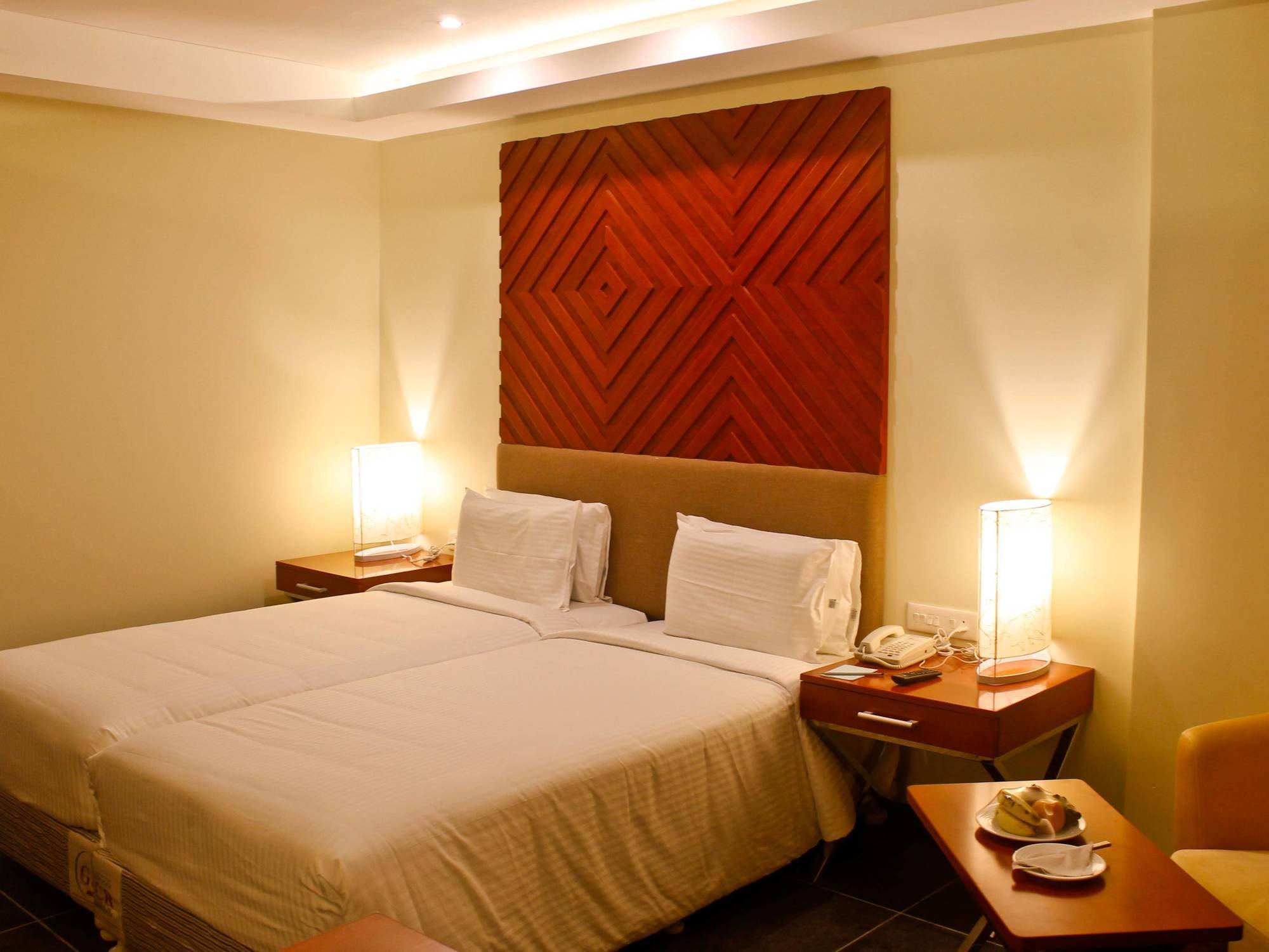 Grand Serenaa Hotel & Resorts, Ауровил Екстериор снимка